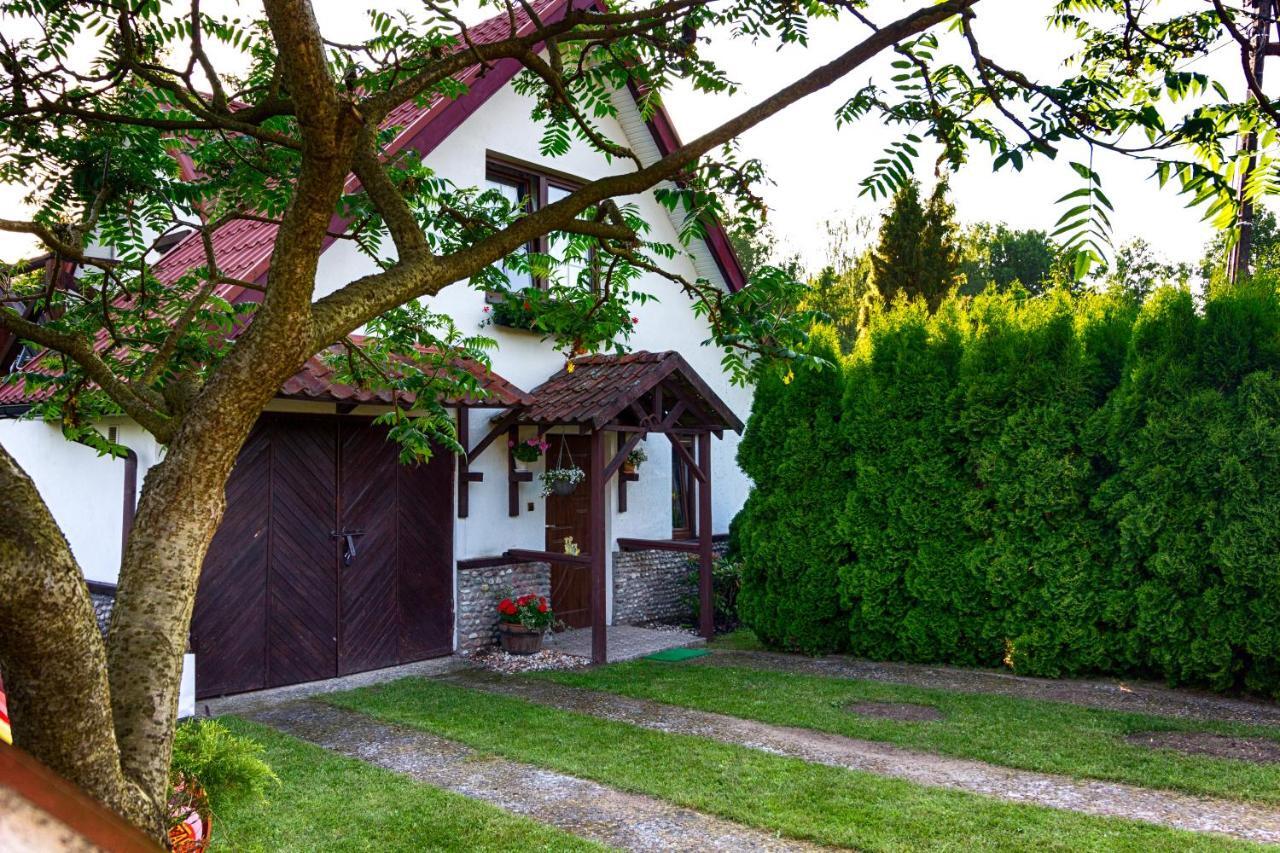 Dom Piasutno Villa Exterior photo